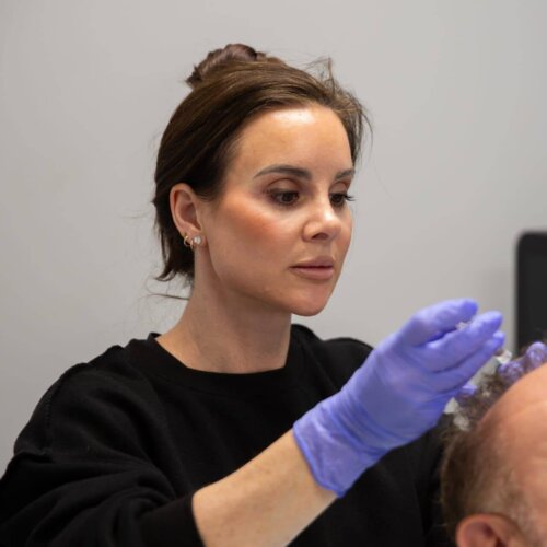 Holly Wade - Finger and Associates performing DE|RIVE with